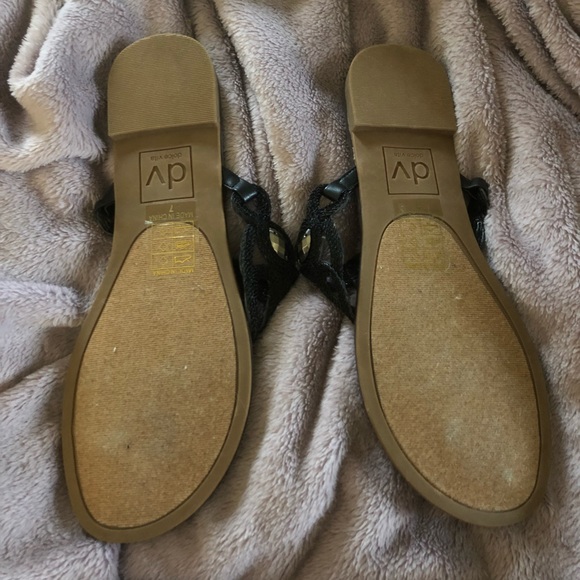 Dolce Vita Black Sandals - Picture 4 of 5